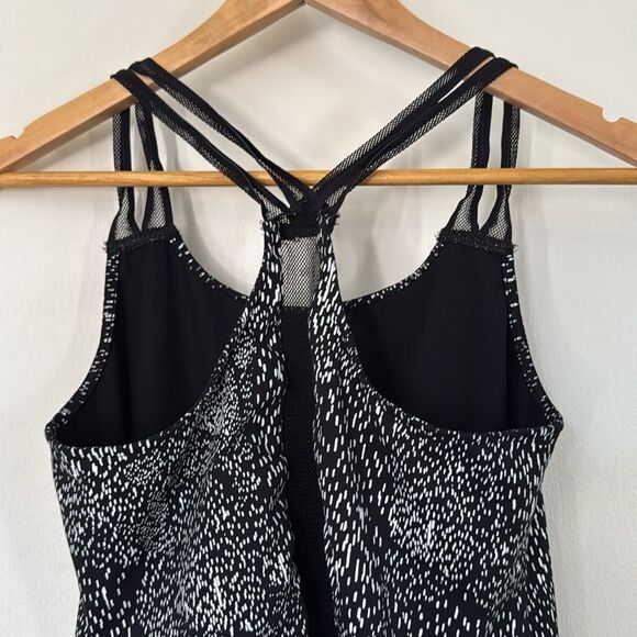 Fabletics Peyton Active Tank‎ Black White Strappy Mesh Back Workout Top Small - Picture 5 of 10